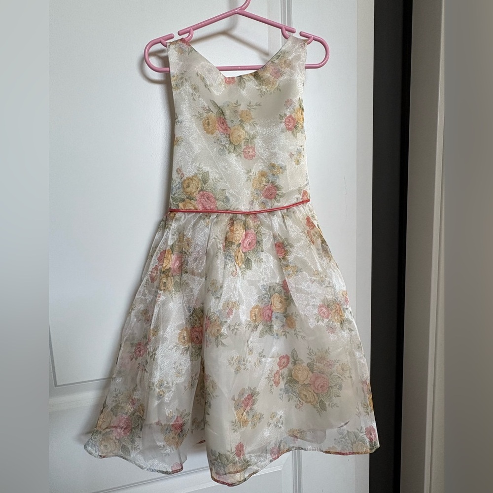 Girls Size 6 Dreamy Vintage Dress